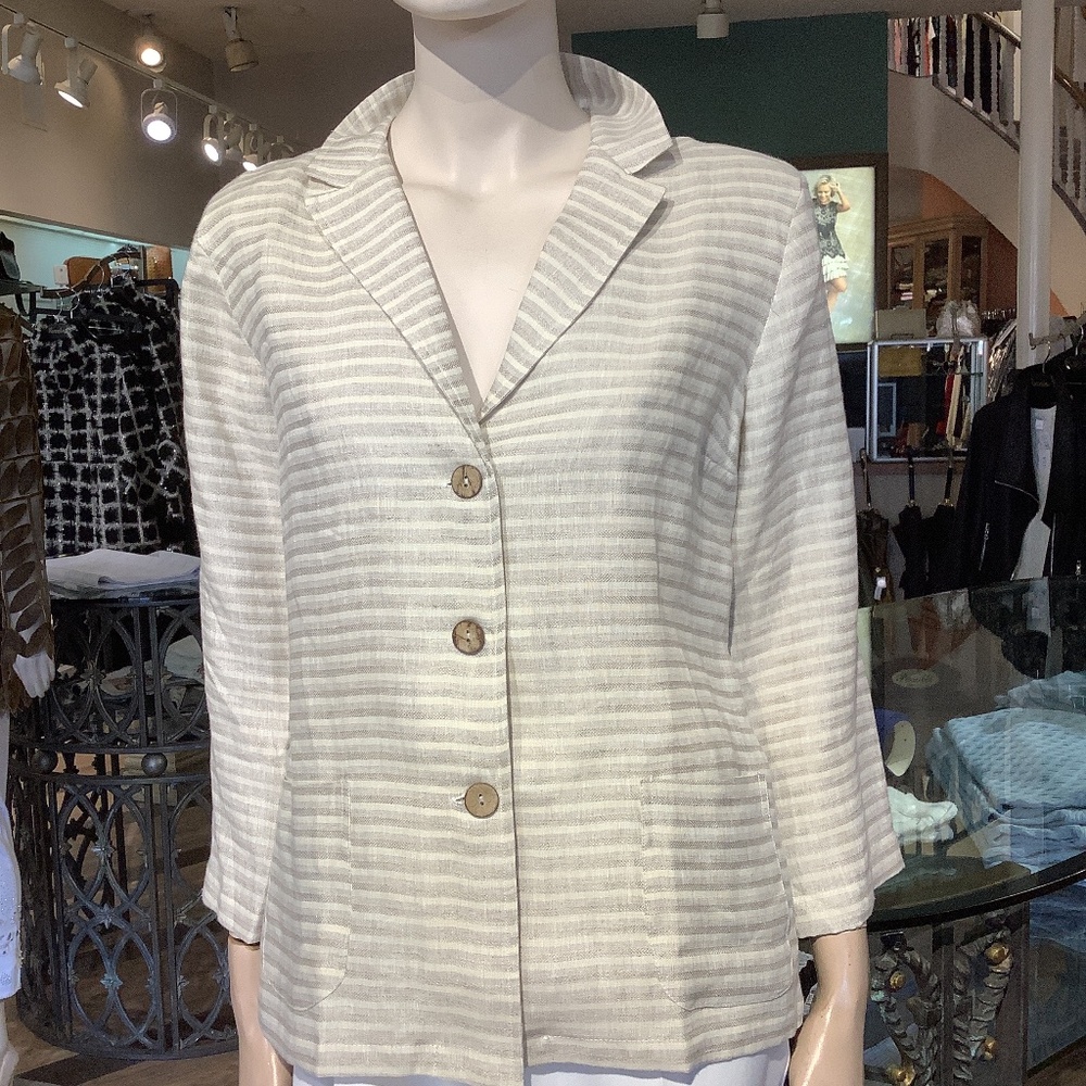 The best in linen from Italy for Barcelino easy light jacket in linen stripes